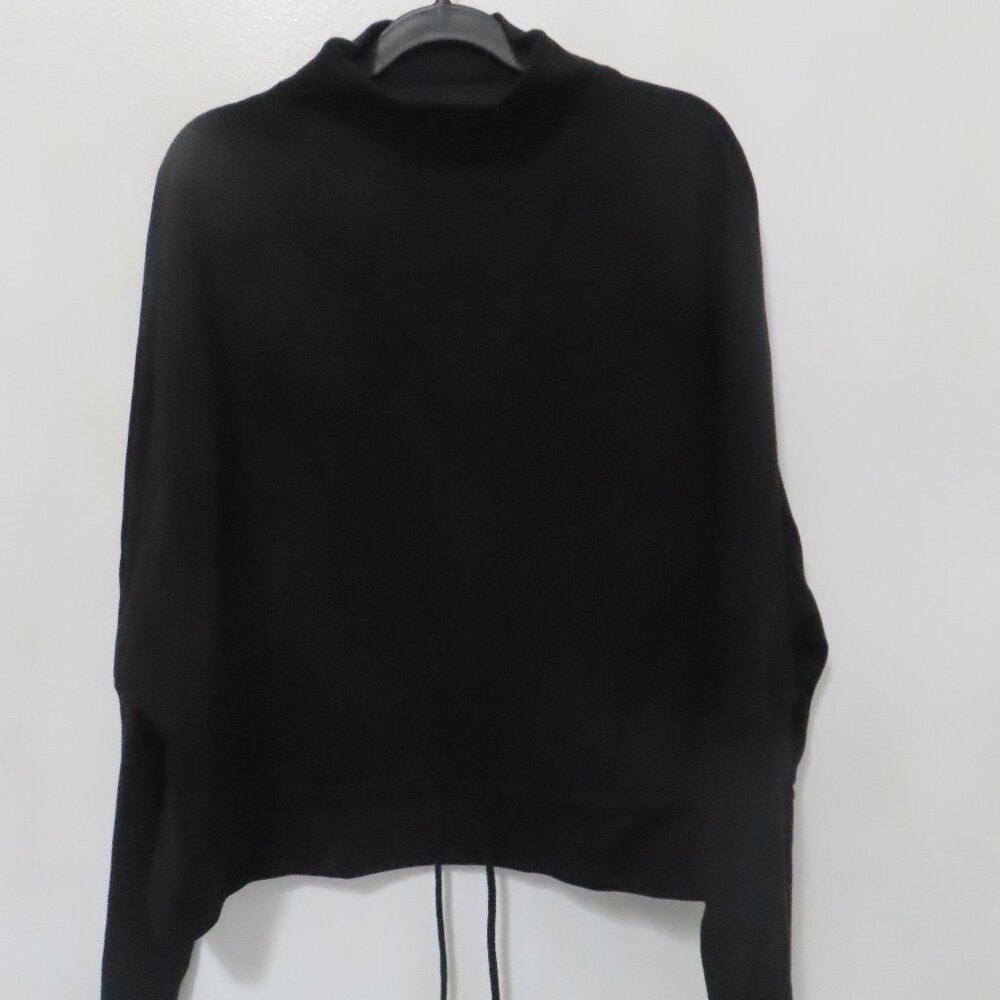 Like New Parni Black Pull Tie Sweater